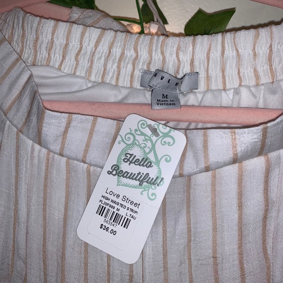 Yellow and White Flowy Two Piece Set - Picture 4 of 4